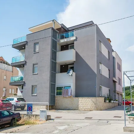 Apartment Breki *