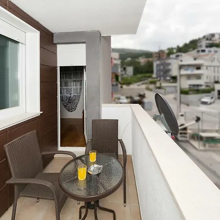 Breki Apartment Podstrana